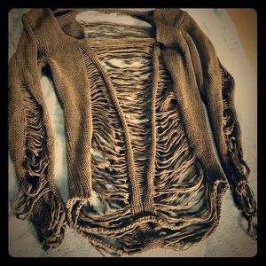 Indah sweater - color differs - It is olive green